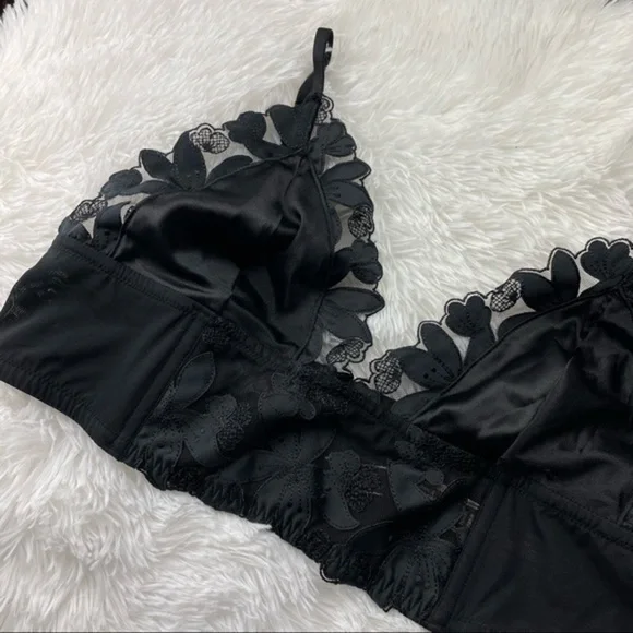 VS Unlined Floral Embroidered Long Line Bralette L - Picture 5 of 12